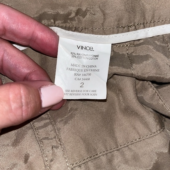 Vince Shorts Biscuit Pleated Front Cuffed Hem High Rise Pockets Casual | size 2 - Picture 5 of 7